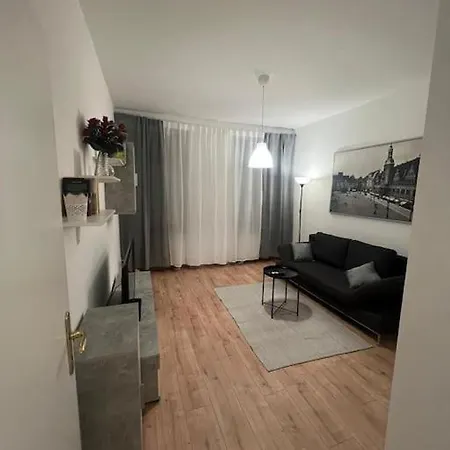 Lichtung - *wlan**netflix**stadion-nah* Leipzig
